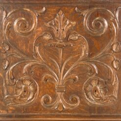 Ąžuolinė drožinėta trijų durų komoda – baras 65x144x159,5 cm