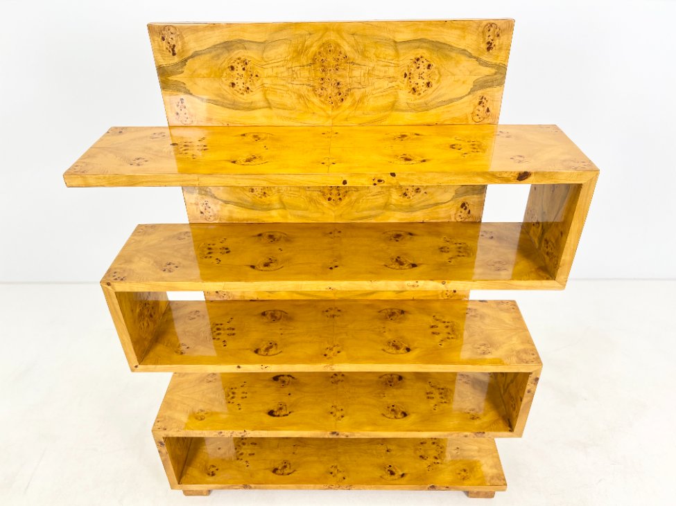 HF0422-lentynos-5 Art Deco stiliaus pastatoma riešutmedžio lukšto lentyna 33,5×121,5×161,5 cm