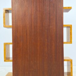 Art Deco stiliaus pastatoma riešutmedžio lukšto lentyna 33,5×121,5×161,5 cm