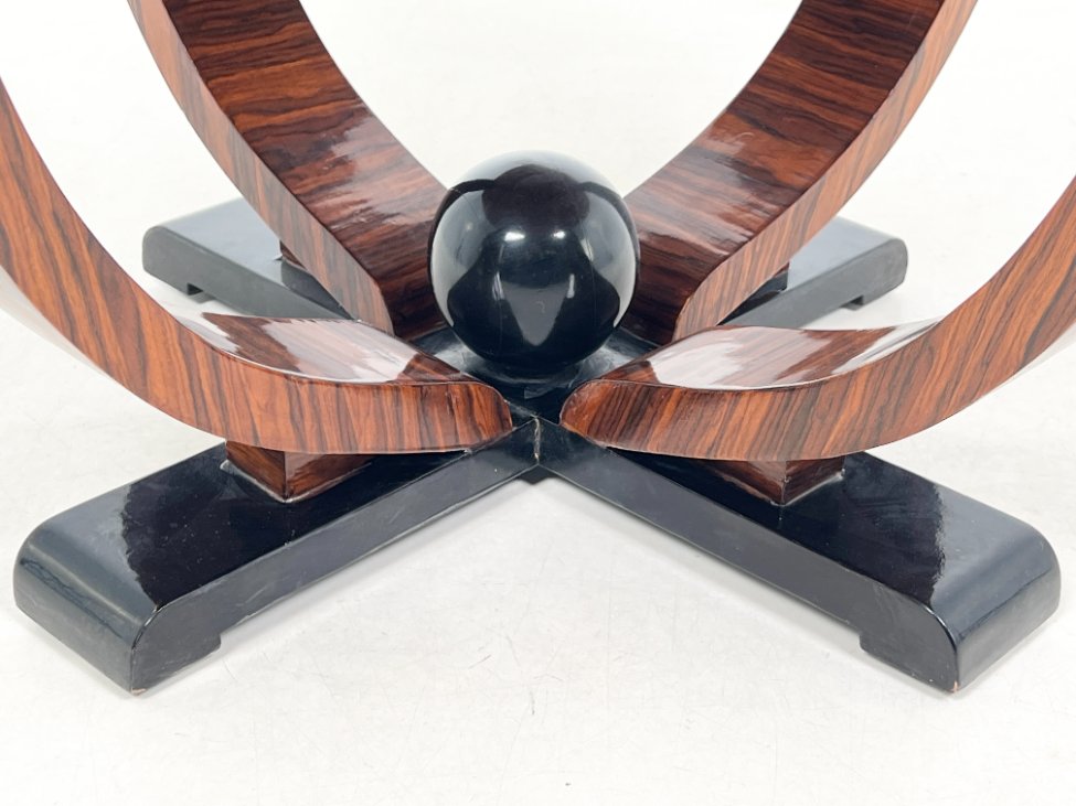 HF0423-stalai-5 Art Deco stiliaus apvalus riešutmedžio lukšto staliukas 80x80x54,5 cm