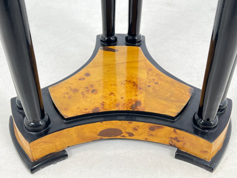 HF0425-stalai-6 Art deco stiliaus riešutmedžio lukšto koloninis staliukas 54x54x75,5 cm