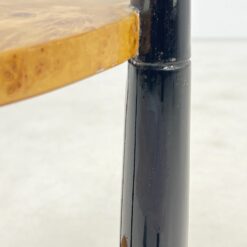 Art deco stiliaus riešutmedžio lukšto dviejų aukštų staliukas 49x49x70 cm