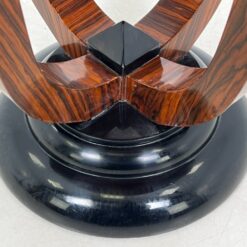 Art Deco stiliaus apvalus riešutmedžio lukšto staliukas 60x60x60 cm