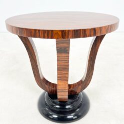 Art Deco stiliaus apvalus riešutmedžio lukšto staliukas 60x60x60 cm