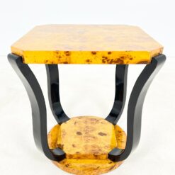 Art deco stiliaus kvadratinis riešutmedžio lukšto staliukas 62x62x67 cm