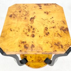 Art deco stiliaus kvadratinis riešutmedžio lukšto staliukas 62x62x67 cm