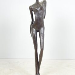 Bronzinė statula “Moteris” 32x37x181 cm