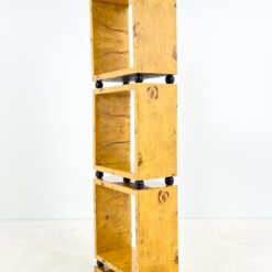 Art Deco stiliaus pastatoma riešutmedžio lukšto lentyna 29,5x58x193 cm