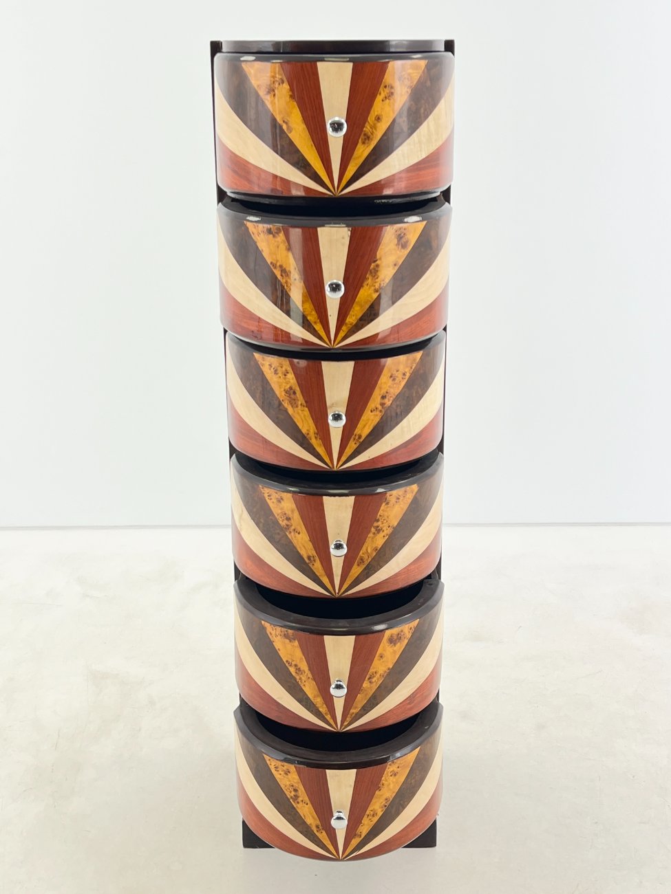 HF0443-komodos-5 Art deco stiliaus šešių stalčių komoda 50x40x156 cm