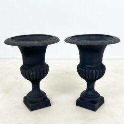 Ketaus juodos spalvos lauko vazonai 2 vnt. komplektas 55x55x73 cm