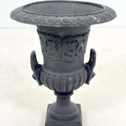 Ketaus juodos spalvos lauko vazonai su rankenomis 2 vnt. kompl. 46x46x59 cm