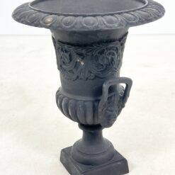 Ketaus juodos spalvos lauko vazonai su rankenomis 2 vnt. kompl. 46x46x59 cm