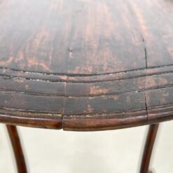 Senovinis ąžuolinis drožinėtas staliukas su lentynėle 50x60x75 cm