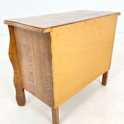 Ąžuolinė trijų stalčių komodėlė 34x67x54,5 cm