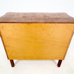 Ąžuolinė trijų stalčių komodėlė 34x67x54,5 cm