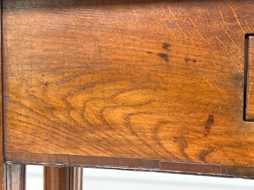 HK1031-stalai-15 Medinė konsolė su stalčiuku 27x83x72,5 cm