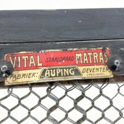 Juoda, barokinio stiliaus metalinė lova su grotelėmis 200x92x130 cm