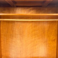 Dviejų durų medinė rūbų spinta rokoko stiliaus 65x145x201,5 cm