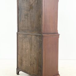 Britiško stiliaus, raudonmedžio, devynių stalčių komoda 40,5x82x153,5 cm