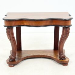 Chippendale stiliaus raudonmedžio konsolė su liūto kojomis 48x91x67,5 cm