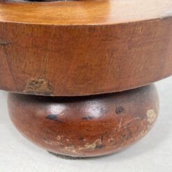 Chippendale stiliaus raudonmedžio konsolė su liūto kojomis 48x91x67,5 cm