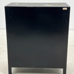 Rytietiška dviejų durų spintelė su akmens figūromis 32x56x68,5 cm