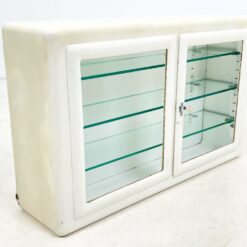 Metalinė, vintažinė, pakabinama spintelė vaistams 21x80x50 cm