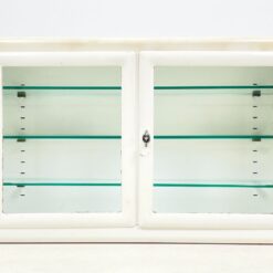 Metalinė, vintažinė, pakabinama spintelė vaistams 21x80x50 cm