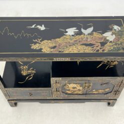 Rytietiška TV komoda su durelėmis ir stalčiumi 37,5×93,5×74 cm