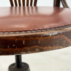 Thonet stiliaus odinė darbo kėdė 56x66x80-90 cm, 49-60 cm