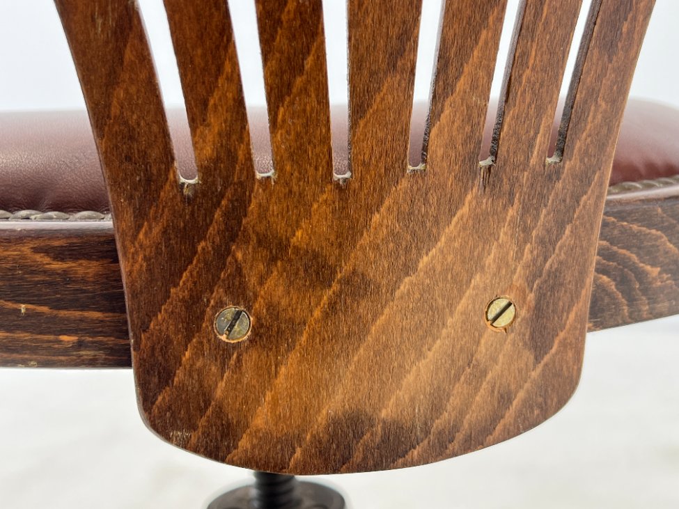 HK1049-valgomojo-kreslai-18 Thonet stiliaus odinė darbo kėdė 56x66x80-90 cm, 49-60 cm