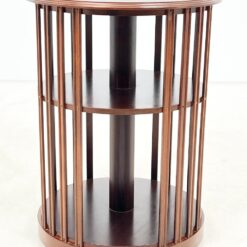 Raudonmedžio apvali knygų lentyna ant ratukų 49x49x66,5 cm