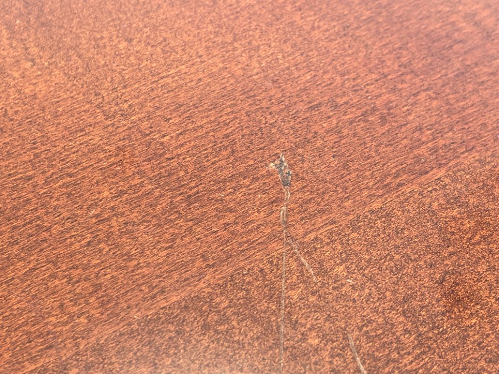 HK1053-knygu-baldai-8 Raudonmedžio apvali knygų lentyna ant ratukų 49x49x66,5 cm