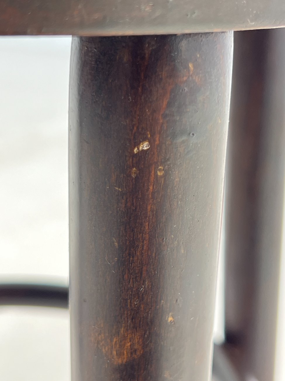 HK1054-pufai-8 Medinė taburetė su gobelenu 40,5×40,5×46 cm