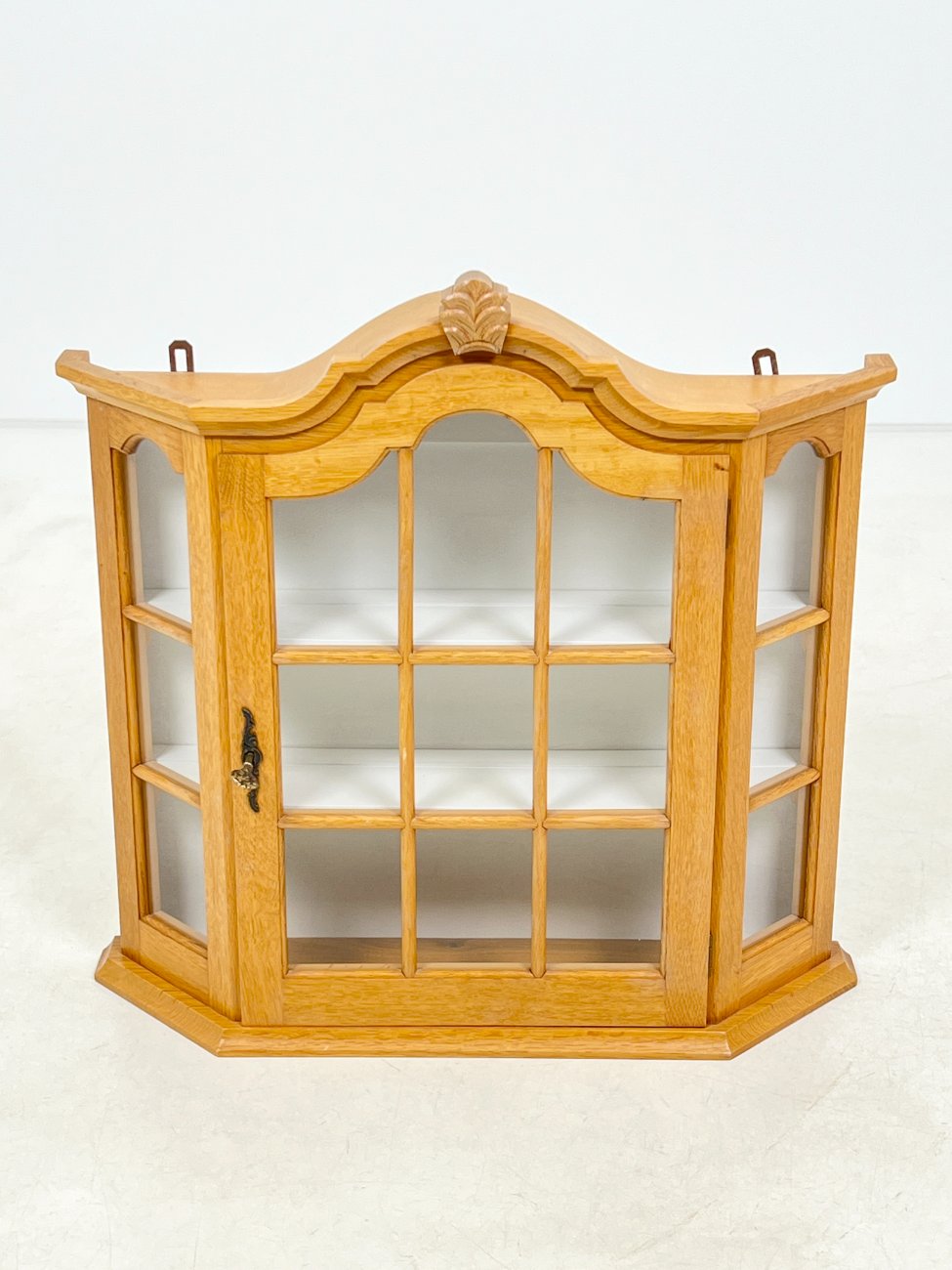 HK1056-spinteles-1 Sieninė, pakabinama spintelė 17x64x64,5 cm