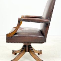 Ąžuolinio rėmo 360° sukamas darbo krėslas su oda 70x66x106 cm, 50 cm