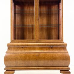 Art Deco riešutmedžio lukšto bufetas 46x129x173 cm