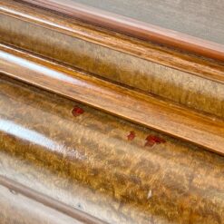 Art Deco riešutmedžio lukšto bufetas 46x129x173 cm