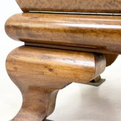 Art Deco riešutmedžio lukšto bufetas 46x129x173 cm