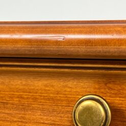 Itališka “Selva” trijų stalčių ir trijų durų riešutmedžio komoda 52x212x92 cm