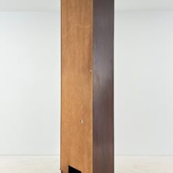 Angliško stiliaus aukšta raudonmedžio knygų lentyna 40x90x273 cm