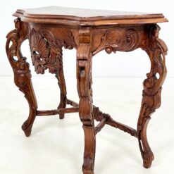 Barokinio stiliaus drožinėta medinė konsolė 45x105x80 cm