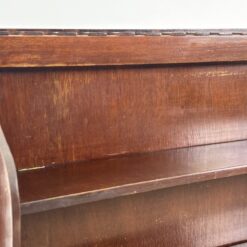 Angliško stiliaus raudonmedžio komoda – baras 43×99,5×94,5 cm