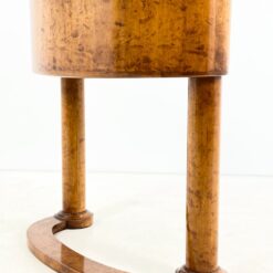 Biedermeier stiliaus riešutmedžio lukšto rašomasis stalas 58x98x94 cm