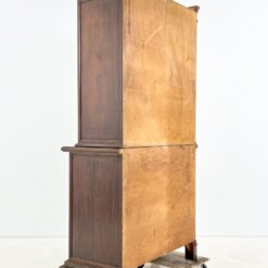 “Selva” ąžuolo ir riešutmedžio lukšto dviejų dalių bufetas 48x103x210 cm