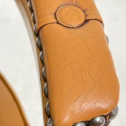 Senovinis, odinis darbo krėslas riešutmedžio rėme 60x60x82 cm, 48 cm