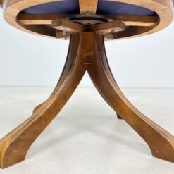 Senovinis, odinis darbo krėslas riešutmedžio rėme 60x60x82 cm, 48 cm