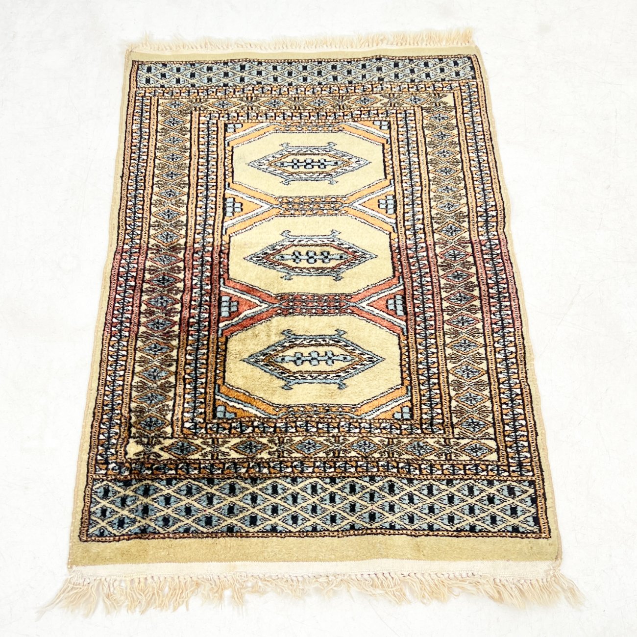 HL0278-kilimai-0 Vilnonis rankų darbo kilimėlis “Bukhara” 101x64x0,5 cm