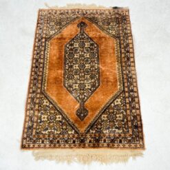 Vilnonis rankų darbo kilimėlis “Bidjar” 105x60x0,4 cm