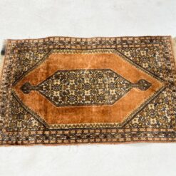 Vilnonis rankų darbo kilimėlis “Bidjar” 105x60x0,4 cm